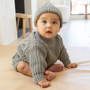 Chunky knit sweater- Basil